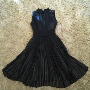 Nanette Lepore NWT Sparkly Pleated Black Midi Dress